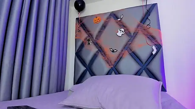 Bby-pink - Suck my fingers close cam