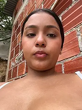 Baby_morena12 - Squirt in my virgin pussy + finger in my