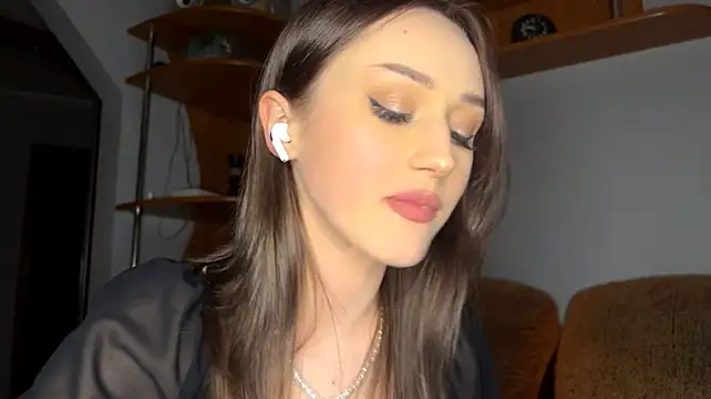ShannanWohlers - Give my sweet breast soft massage <3