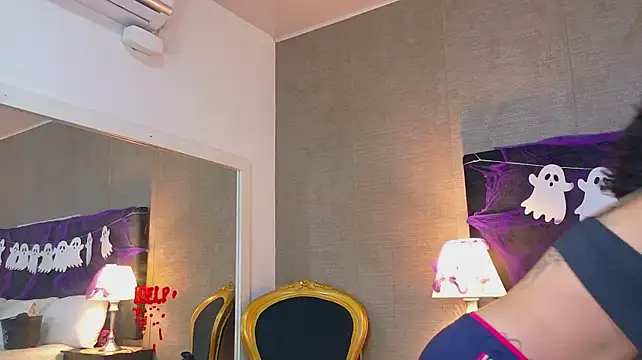KasiaHall - Pussy Spread and Toy Insertion