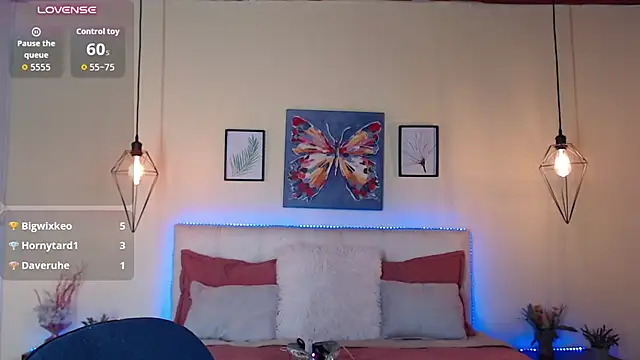 Megan_05_ - oil on my tits and bounce 🍒