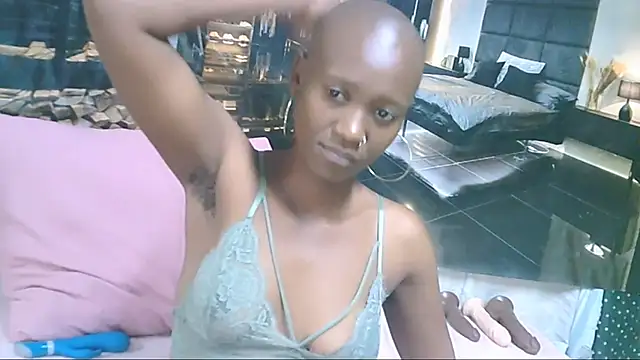 EbonyOlive69 - shave it off LIVE P