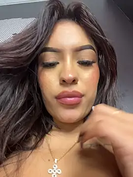 MystiqueXXX - BEAT MY CLIT WITH DOMI! 😈👑