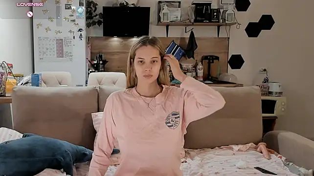 Hot__K - smear my body with lotion