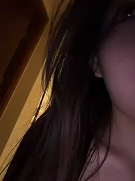 Xiaojingling1122 - 让阿峰脱内裤给大家看