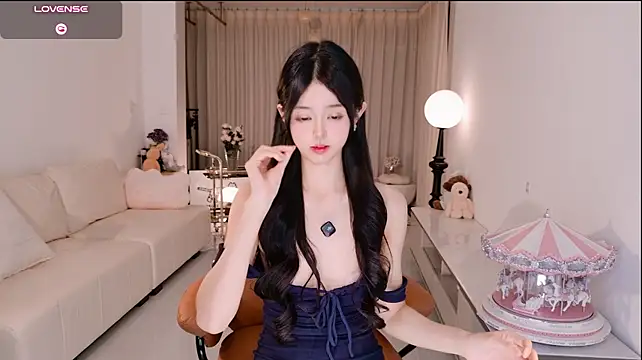 Honey113 - 下空侧身小狗趴