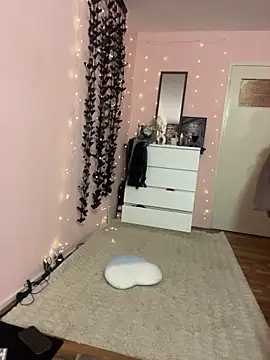 Juicy_Lika - alll naked hot oil show