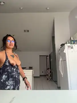 Controllercutie - Play with big clit!