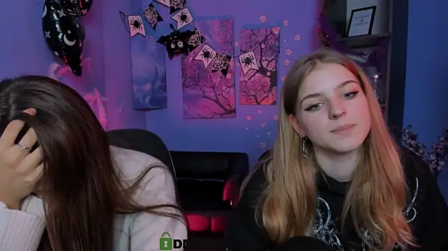 Lisa_dark_ - french kiss