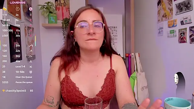 Linda_giggle - Spanks
