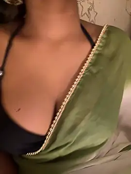 Sexy-sukritii - Boobs oil massage