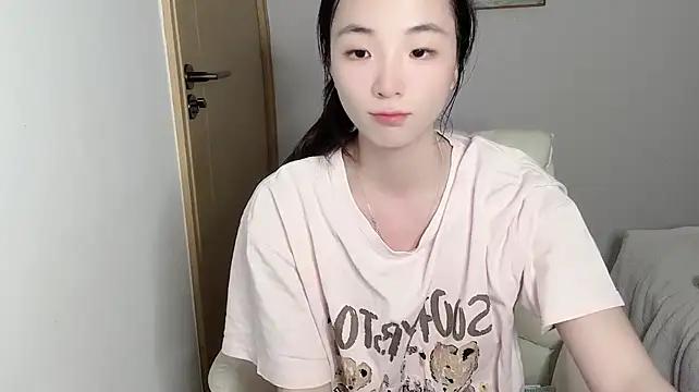 Louise-3 - 控制3分钟+小鲸鱼吸奶头3分钟