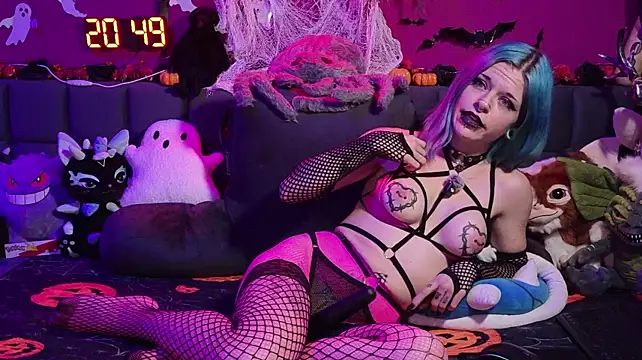 ViGothFox - Show & Spank 🍑+ LT gets 🎁Pic