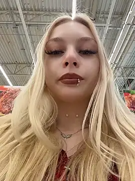AngelinaTous - I'll show my ass + spank 5 times🍑