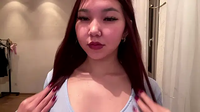 AnnettWinfrey - Show and stroke my cute tummy