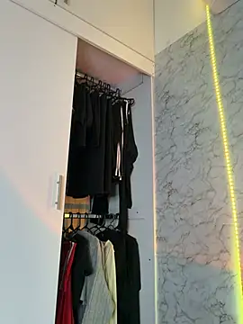 Tesabbi_ - sexy naked and spanks ass