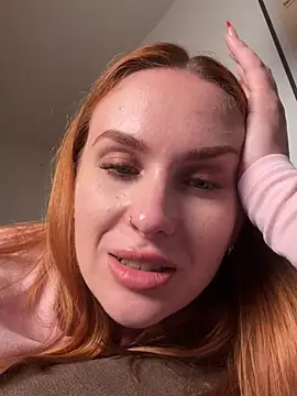 ChiaraVelvet - Show my Ass Doggy Pose 10 sec🥵