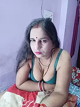 Reema05 - Dildo in anal pamp