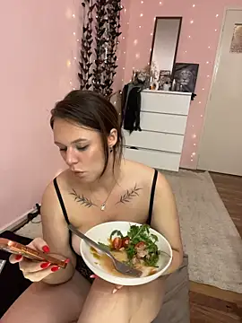 Juicy_Lika - fingers in weeet pussy +3miin control