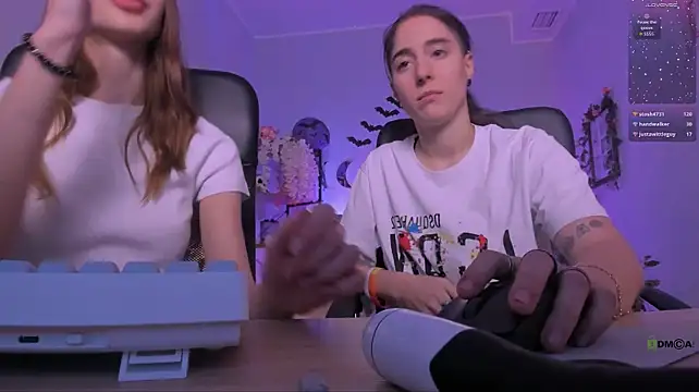 Khloebeauty - massage her tits