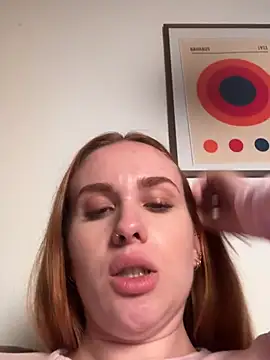 ChiaraVelvet - Show my Ass Doggy Pose 10 sec🥵