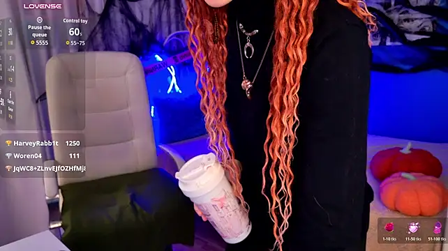 VioletShine - "Down" pose + slaps
