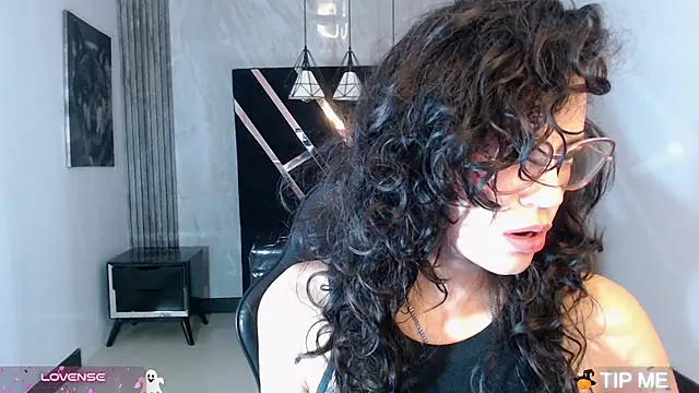 Tyna_ch - Oil in Boobs 🌻🌻