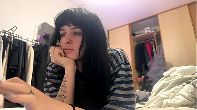 ClareBalaski - lick sexy finger