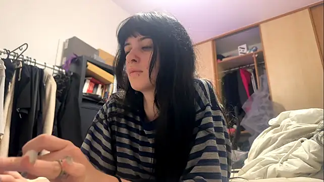 ClareBalaski - lick sexy finger