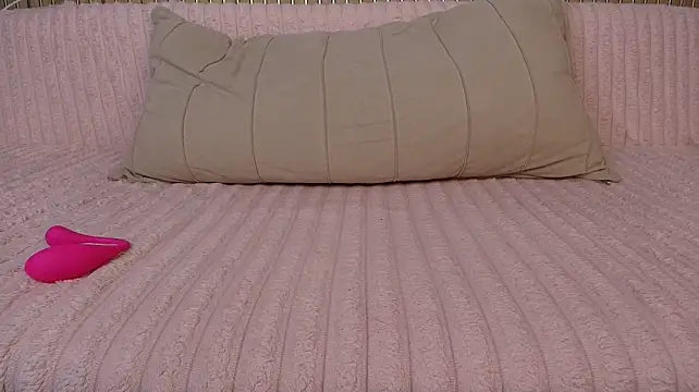 Yumikosan - suck hard nipples