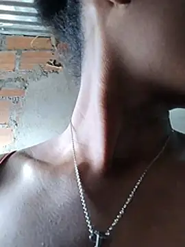 MelodieHart - Sucking my hot toy, saliva on tits