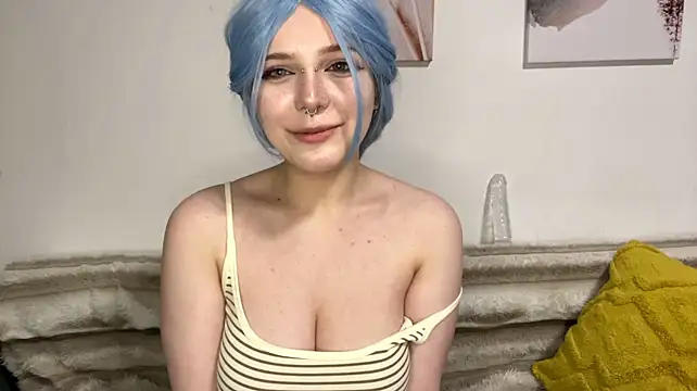 DreamKimmy - Low-Waist Shorts Tease +360° Magic Turn