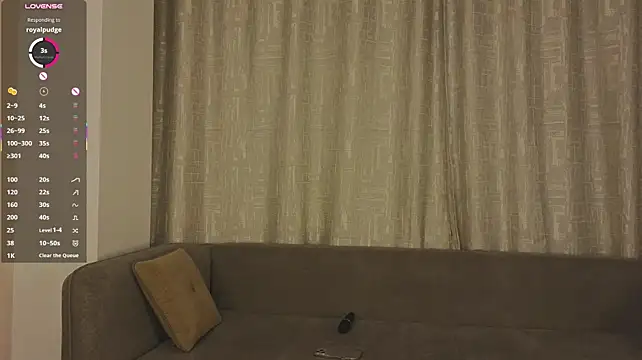 EnricaElis - show my legs and feet on chair!