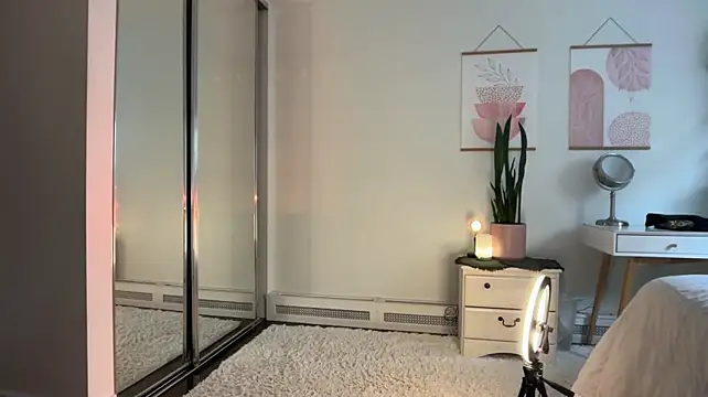 Ariajacksonx - Kitty Stretches 🐾