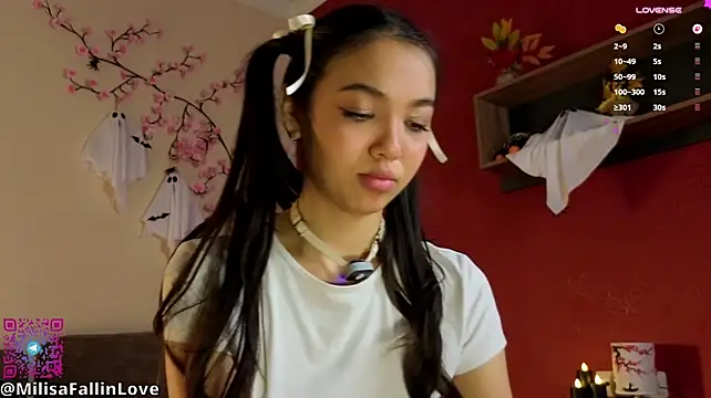 Milisaaaaa - oil show on my ass