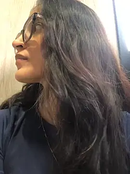 Gia_Mazzon - GO TO BATH AND TEASE US