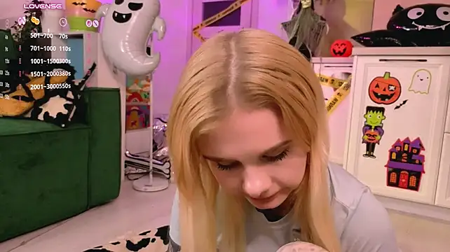 Britney_Lynch - show panties