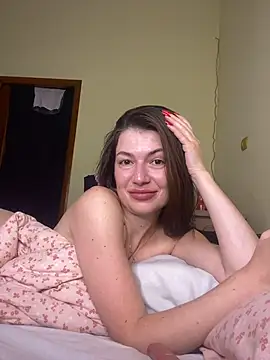 Cutee_Erika - doggy no panties