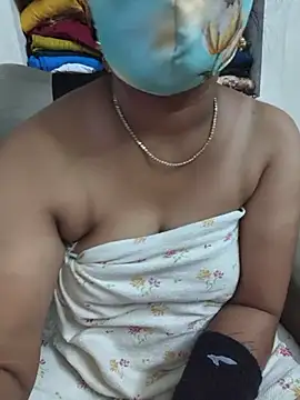 Tamilyazhini19
