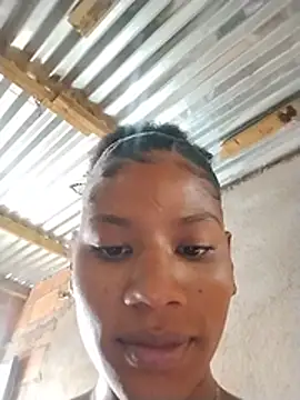 MelodieHart - Fingering pussy, open lips close up