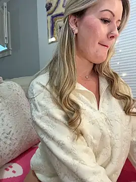 LoveShae_ - make me cum ;) last tip gets toy control