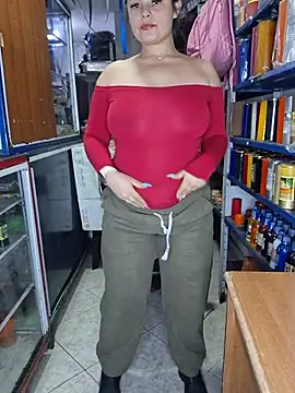 Isa_bella95 - Squirt in shop