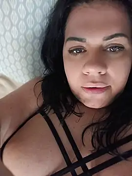 Your_hot_escape - A good warm up for this pussy
