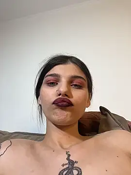 Britneydollx - Ride pillow without panties