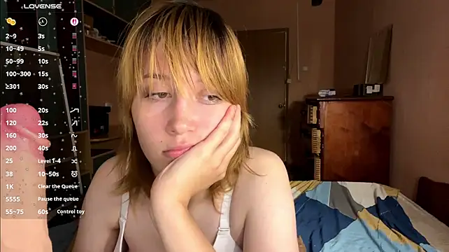 Lizamillss - suck dildo