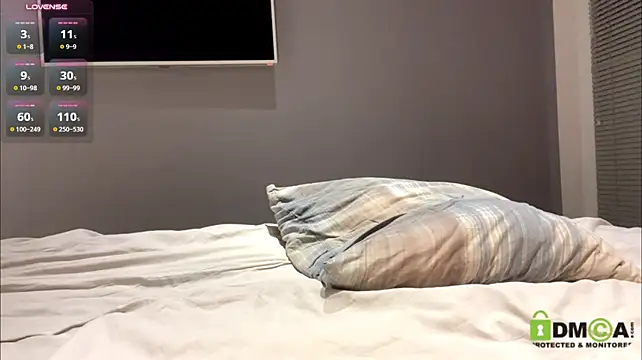 NikiLeino - suck finger + sweet moans