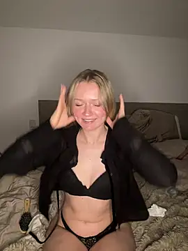 BunnyBaexxx - Such es dir aus 😘