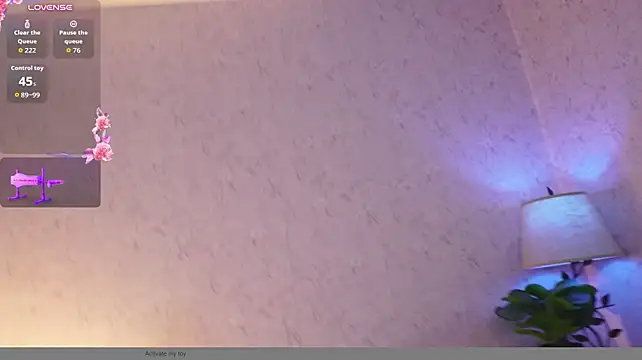 Giselle_smith - put fingers in pussy and suck them
