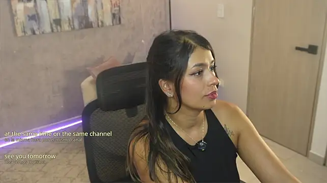 Gia_watsonn - Spanks ass x5
