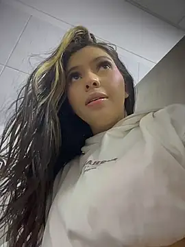 LolliePopsXXX - MORE ME A BIG SQUIRT